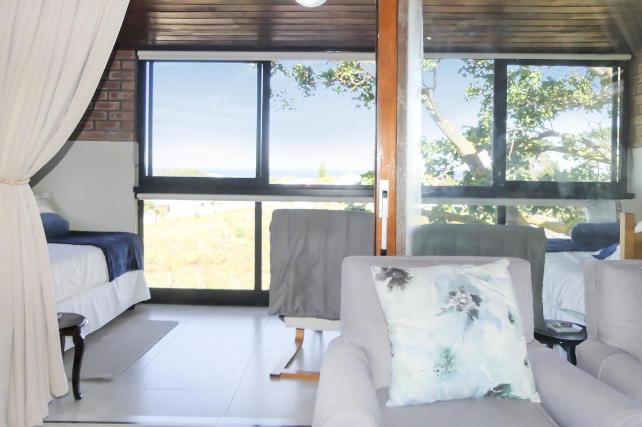 Shalom Self Catering Hotel Kleinmond Bagian luar foto