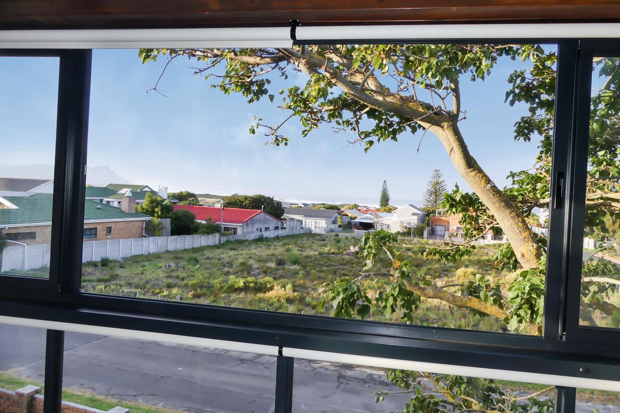 Shalom Self Catering Hotel Kleinmond Bagian luar foto