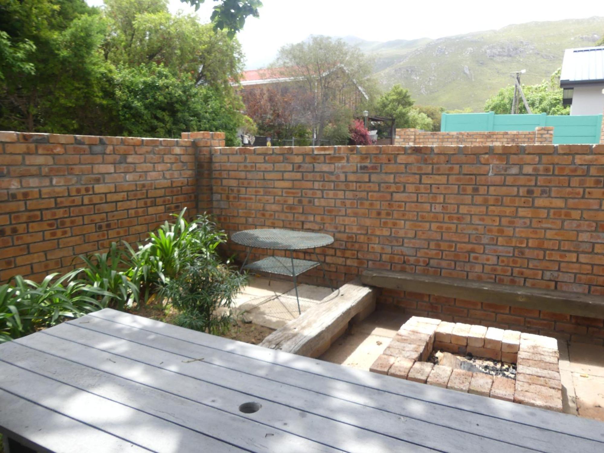 Shalom Self Catering Hotel Kleinmond Bagian luar foto